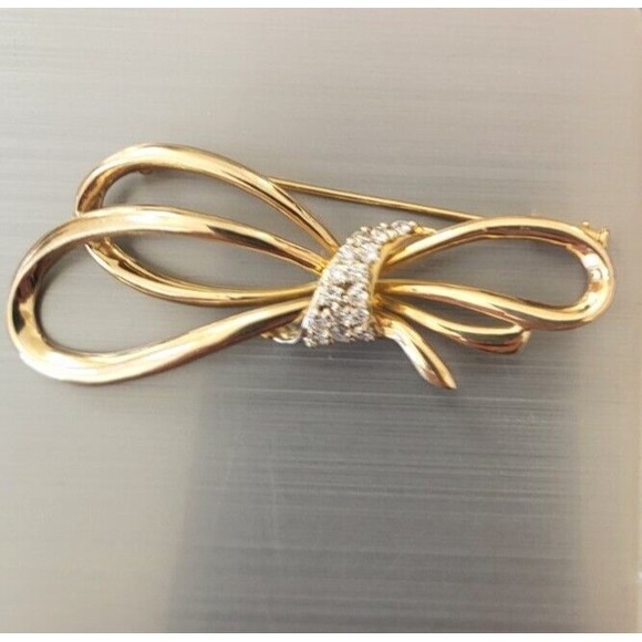 Vintage 14K Yellow & Diamond Ribbon Bow Pin Brooch 9.8 grams 2 1/2" L X 1 1/8" H - Picture 7 of 16